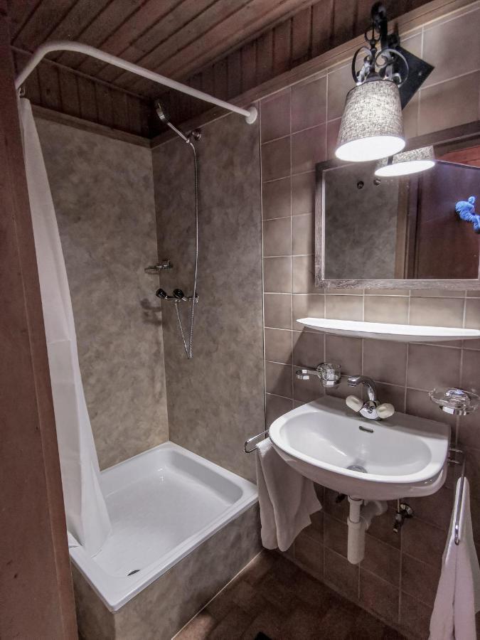 Hotel Relais des Mélèzes Vissoie Esterno foto